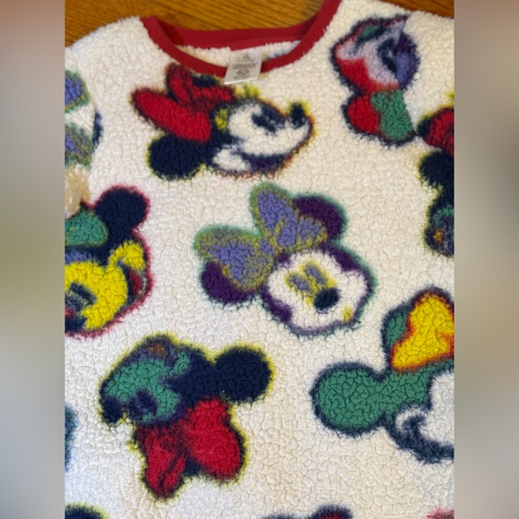 Disney Minnie Mouse Sweatshirt Childs Size Medium - Picture 9 of 9